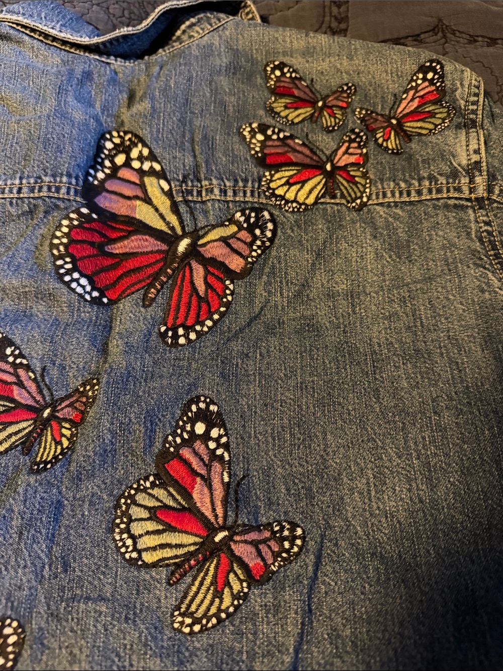 Lucky Brand Blue Denim Button-Up Shirt with Butterfly Embroidery Sz L RARE - Picture 7 of 11